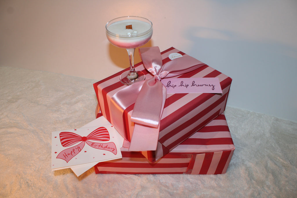 A MYSTERY BIRTHDAY GIFT BOX (5 ITEMS)