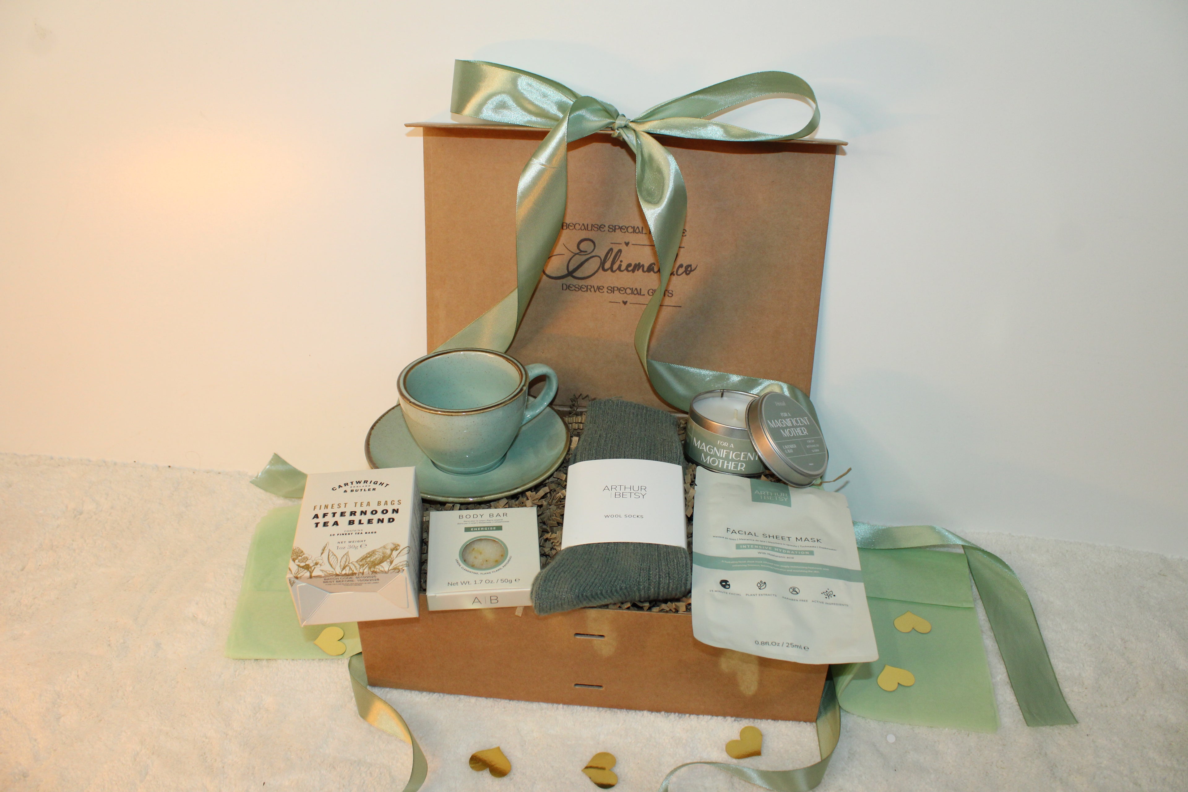 MAGNIFICENT MOTHER GIFT BOX