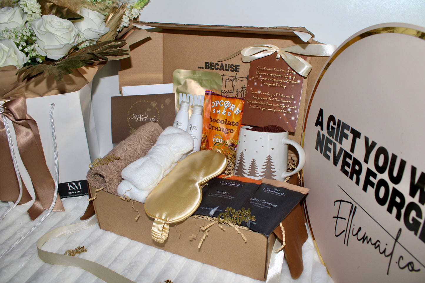 SAMPLE SALE 2 - Cosy Christmas Night In Gift Box