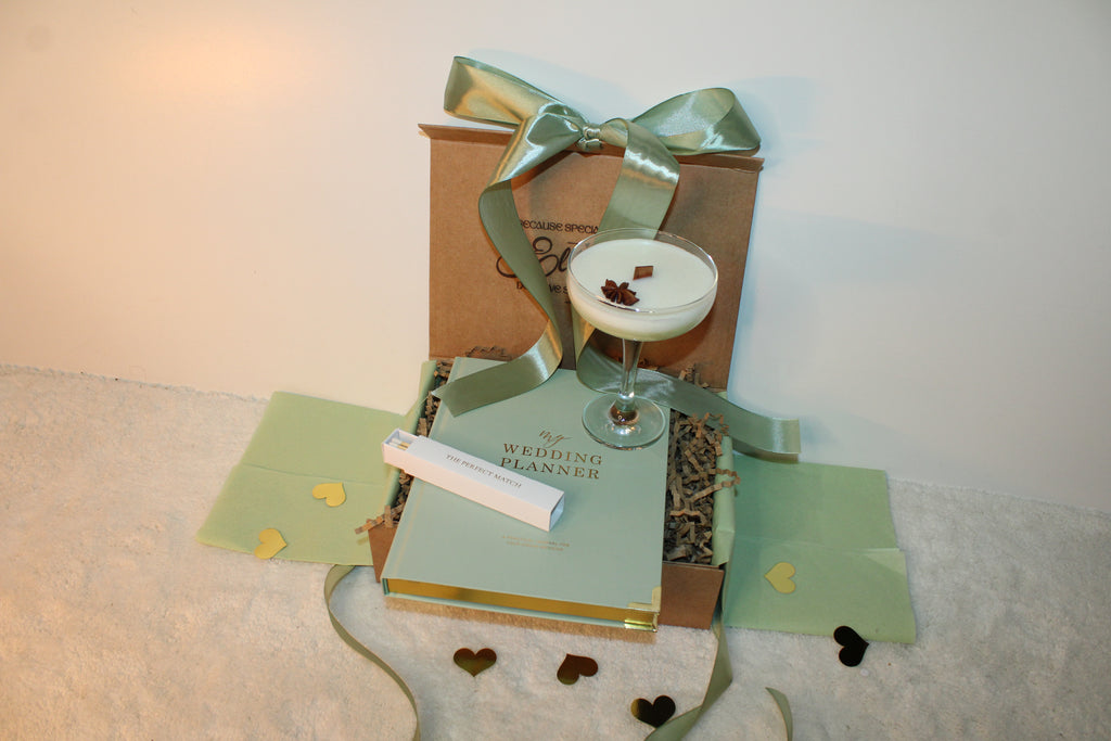 GETTING MARRIED GIFT BOX