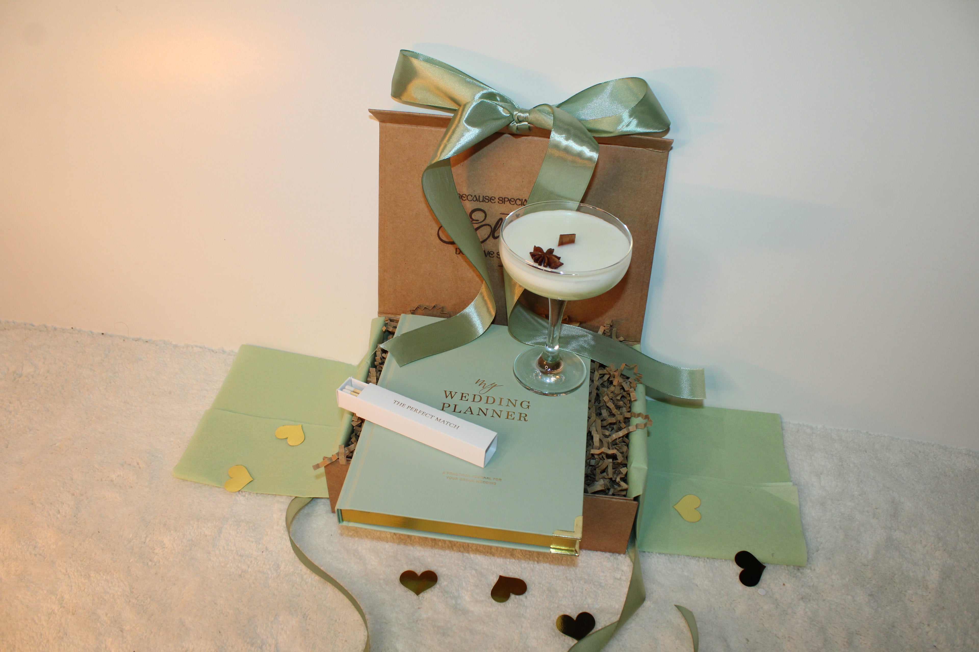 GETTING MARRIED GIFT BOX