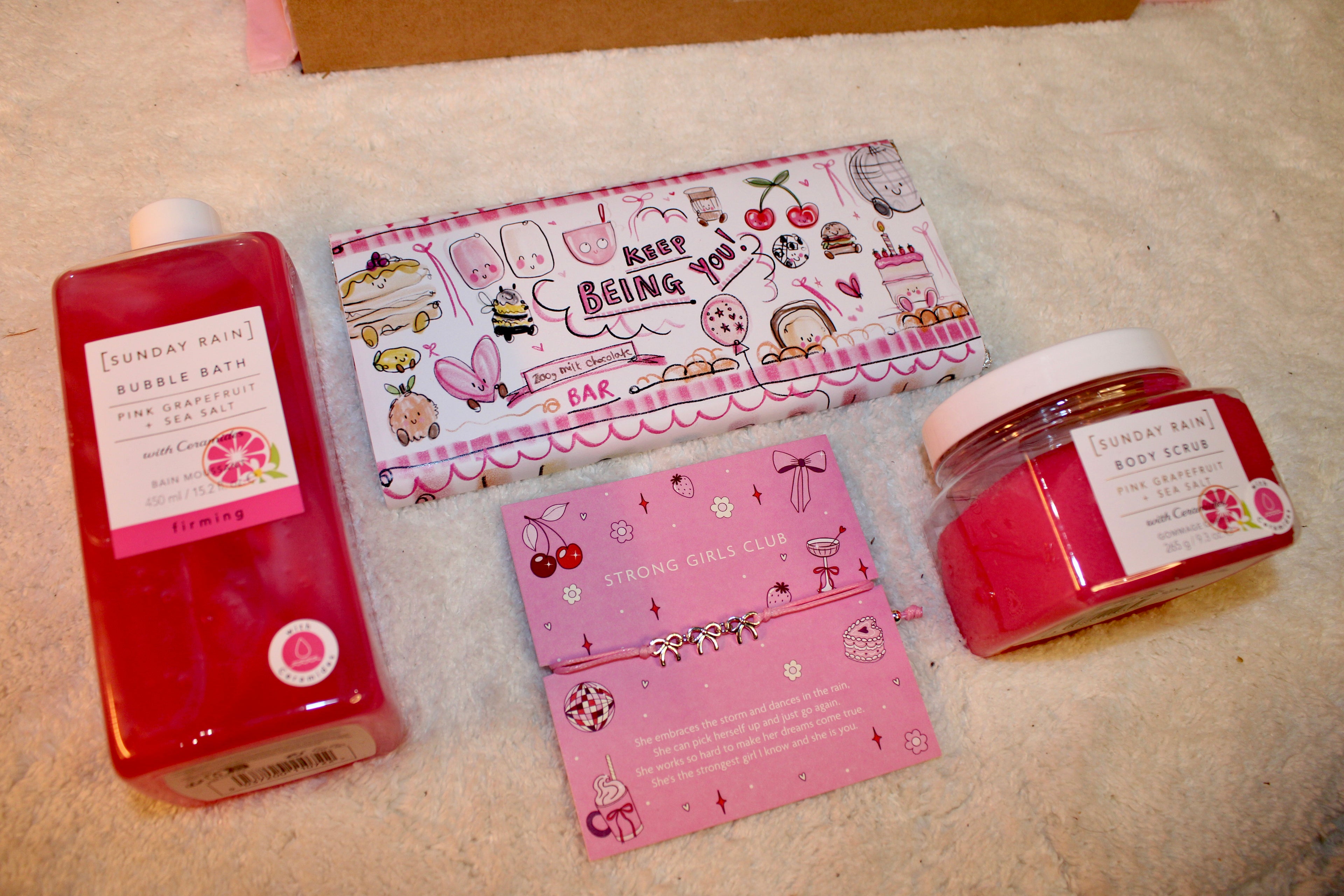 KEEP BEING YOU GIFT BOX